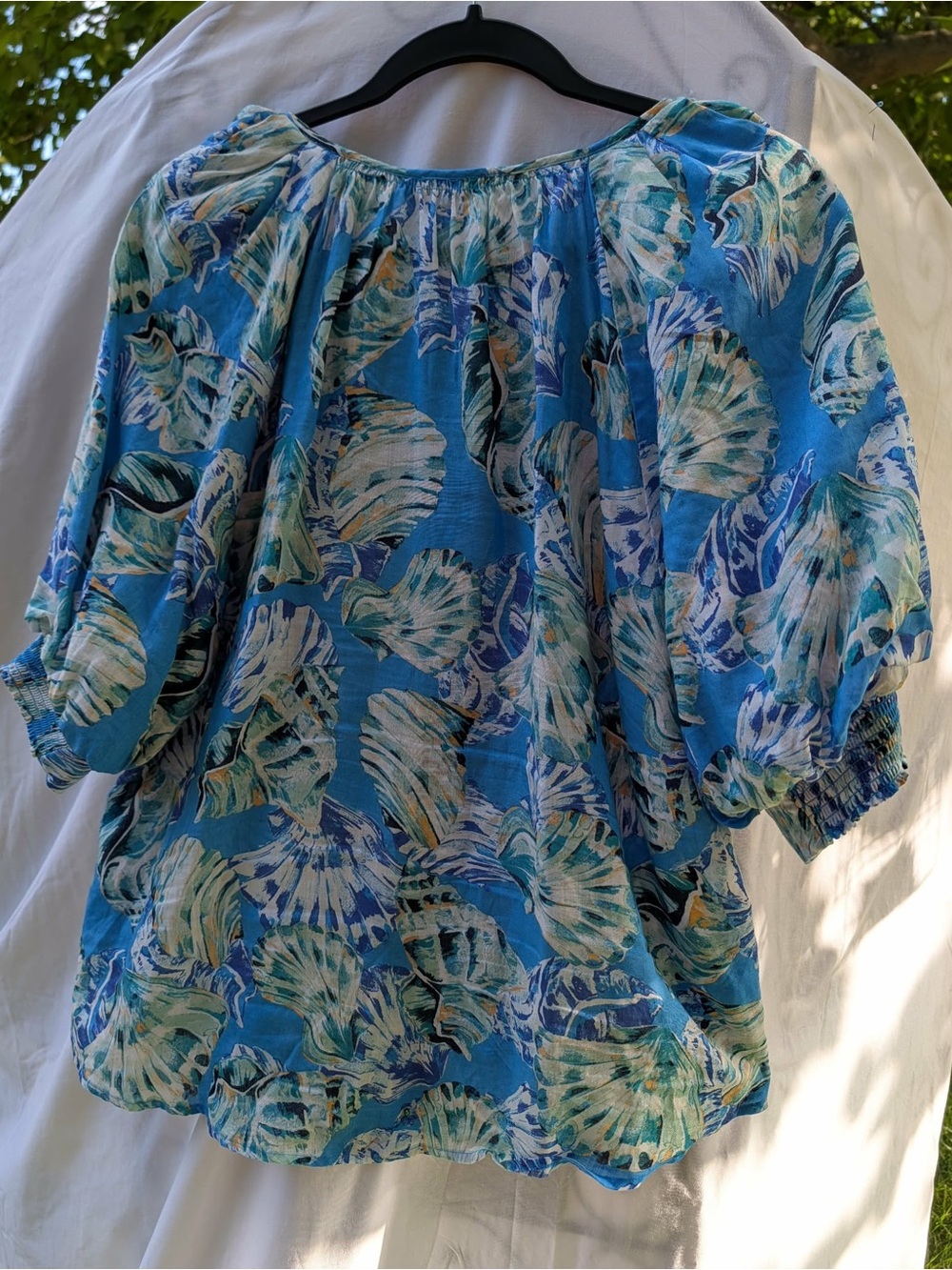 Chico's Blue Tropical Shell-Print Peasant Top